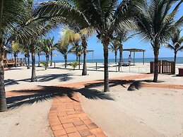 Hotel Punta Camarón Bungalows & Suites