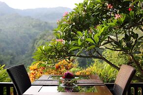 Shanti Natural Panorama View Hotel