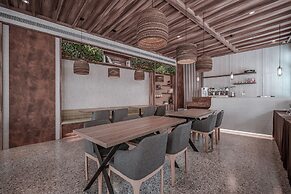 Somer Chew Hotel