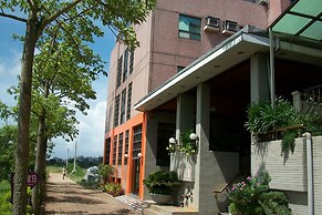 Kinsa Holiday Hotel