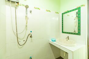Khum Suk Resort