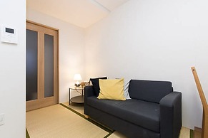 Higashimikuni House
