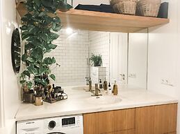 Apartment J10