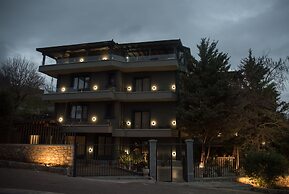 Dim's Hotel