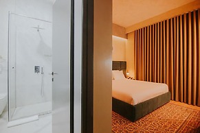 Dim's Hotel