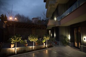 Dim's Hotel