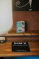 Dim's Hotel