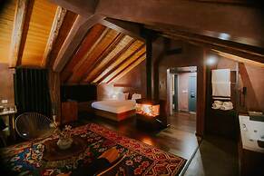 Dim's Hotel
