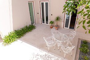 Casa René, Lisbon's Hidden Gem