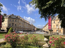 Chic City Centre Georgian Maisonette