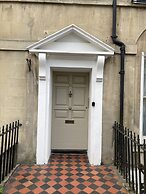 Chic City Centre Georgian Maisonette