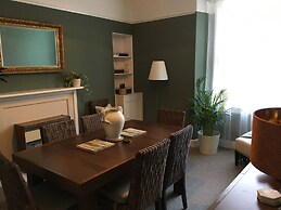 Chic City Centre Georgian Maisonette
