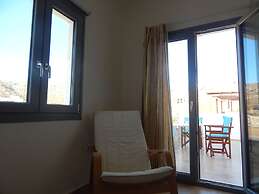 Armonia Studios and Villas