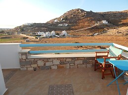 Armonia Studios and Villas