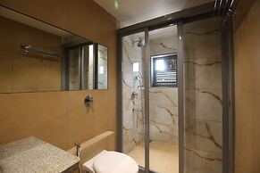 Hotel Maple IVY