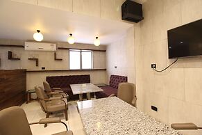 Hotel Maple IVY
