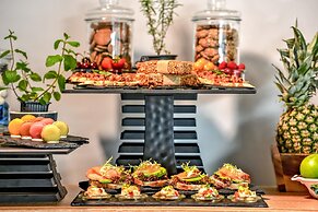 Grand Mercure Dubai City