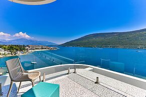 Carine Hotel Kumbor