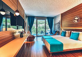 Carine Hotel Kumbor