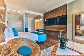 Carine Hotel Kumbor