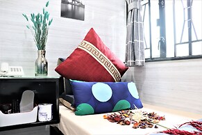 Metrocity Lounge