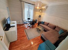 Srecko Centar Apartment