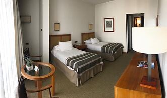Hotel Raices