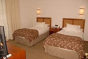 Hotel Raices