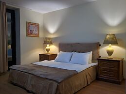 Shino Hotel