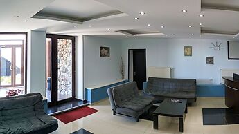 Shino Hotel