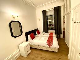 Luks Apartments