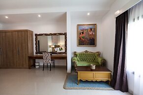 The Griyani Suite