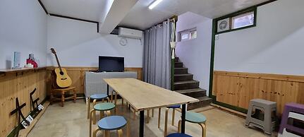 Daegu House - Hostel