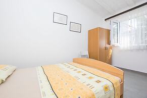 Apartments Mira