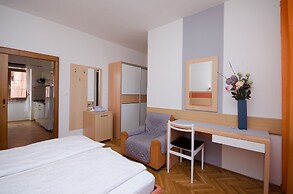 Apartments Mirjana B