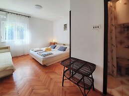 Rooms Zeljka 2