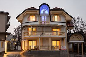 Rubina Rooms