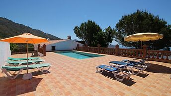 1075 Villa Rosa