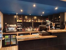 West End Hotel