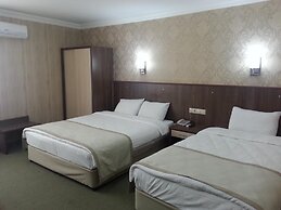 Hosta Otel