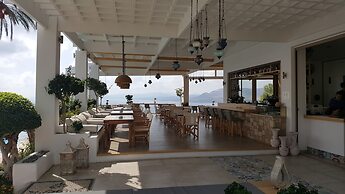 Pefkos Blue Hotel