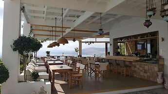 Pefkos Blue Hotel