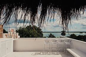 Royal Palm Bacalar Cabañas & Lagoon Club