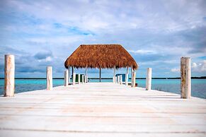 Royal Palm Bacalar Cabañas & Lagoon Club
