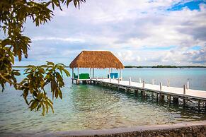 Royal Palm Bacalar Cabañas & Lagoon Club