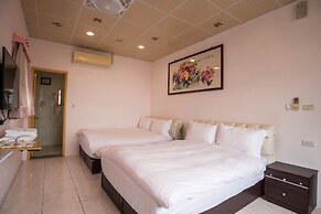 Qu Hi Home Stay