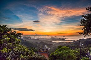 Qu Hi Home Stay