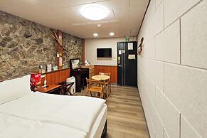 Qu Hi Home Stay