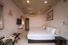 Qu Hi Home Stay