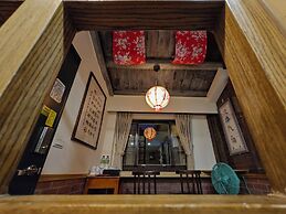 Qu Hi Home Stay